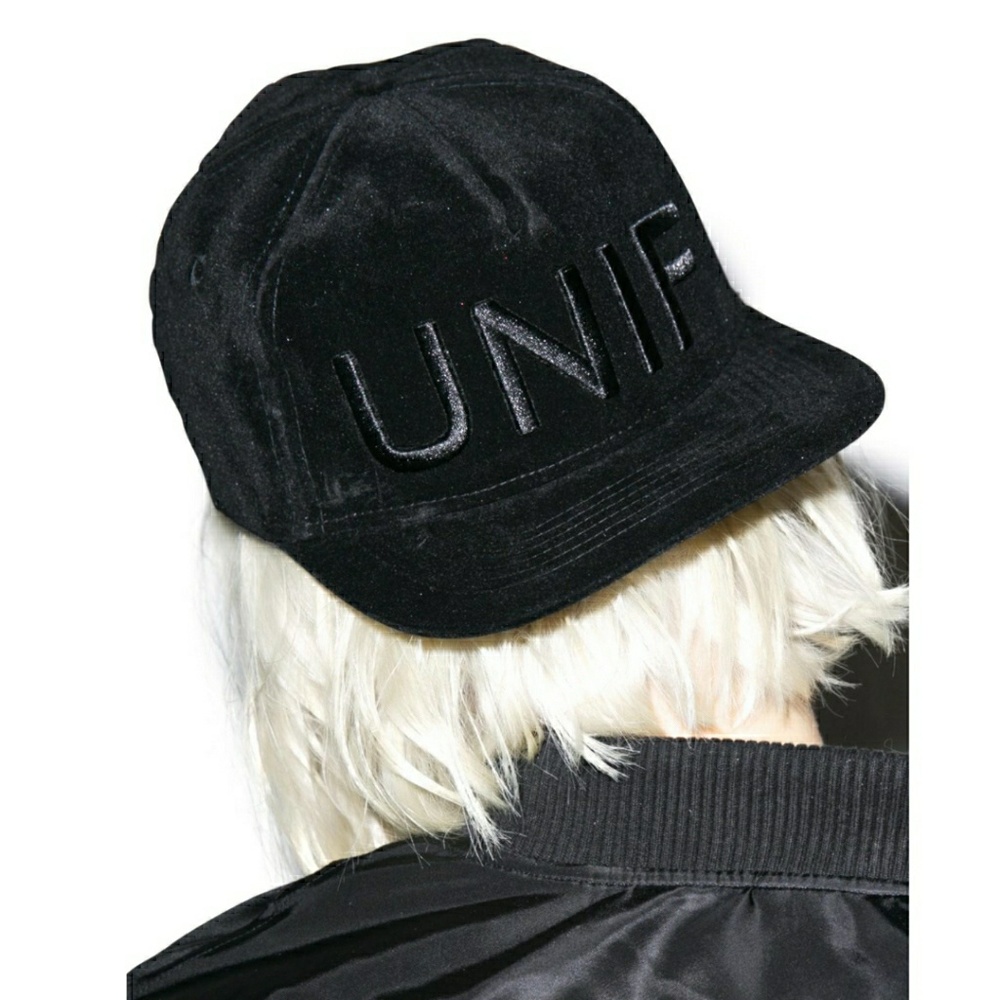 ⚡SALE⚡ UNIF Logo Velvet Embroidered Snapback Hat